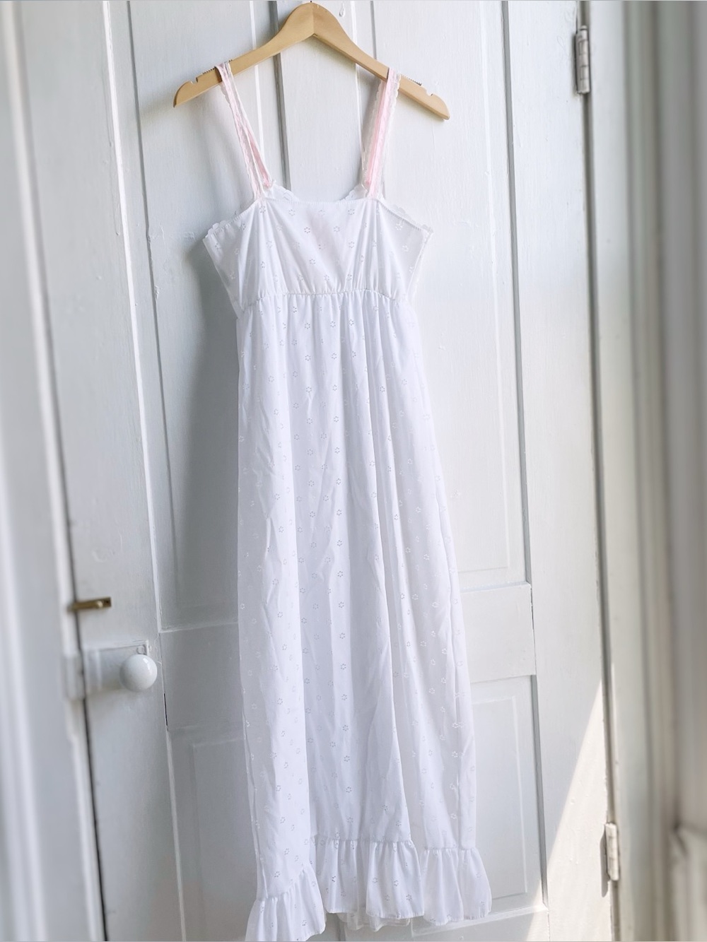 Vintage White Eyelet Cottagecore Prairie Long Maxi Nightgown Slip Dress - Picture 3 of 4